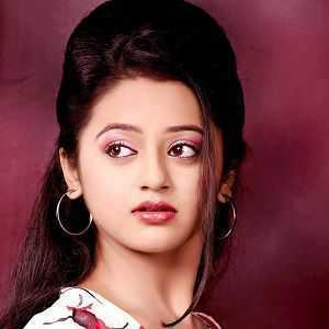 image of Helly Shah