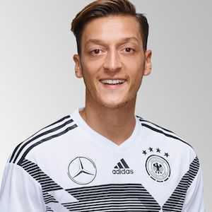 image of Mesut Özil