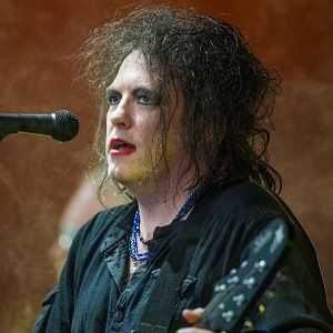 image of Robert Smith