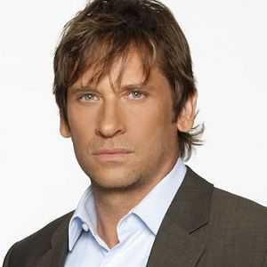 image of Roger Howarth